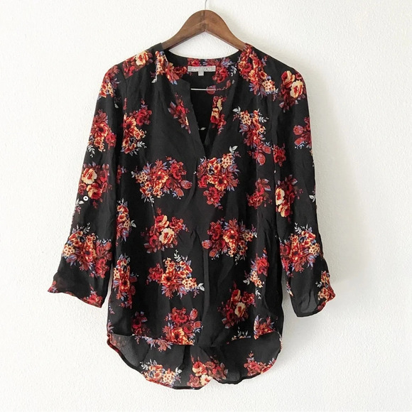 Daniel Rainn Tops - Daniel Rainn Split Neck Floral Blouse Roll Tab Sleeve Medium Chic Feminine
